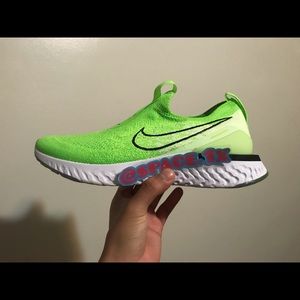 Nike epic phantom react flyknit
